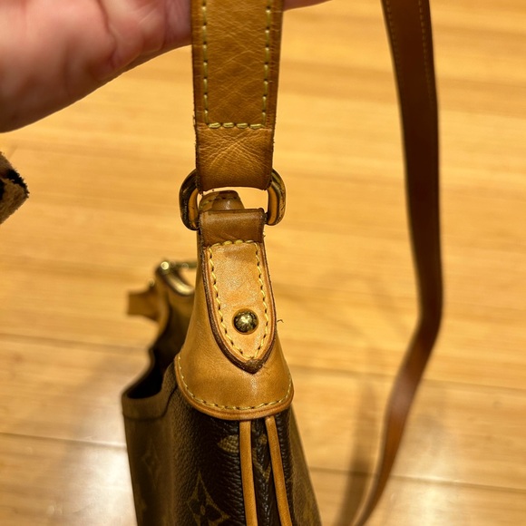 Louis Vuitton Odeon crossbody - Picture 10 of 13